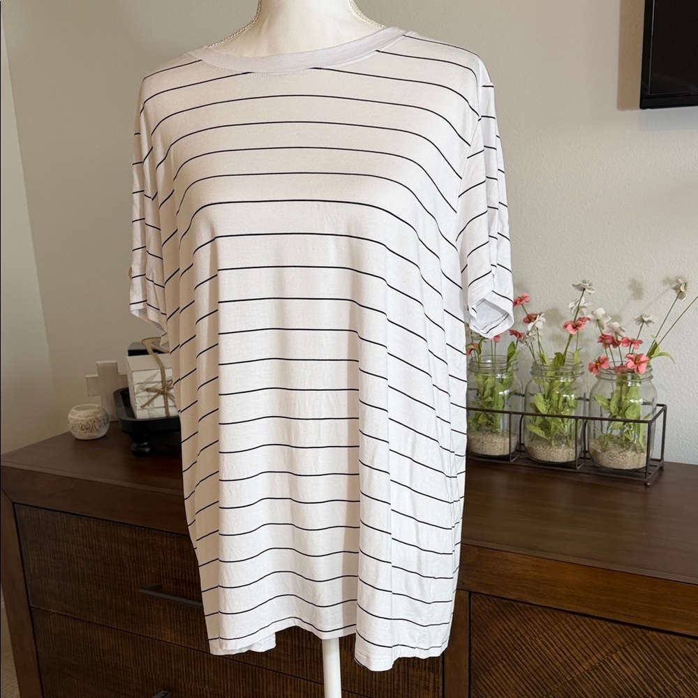 Torrid White Tee with Thin Black Stripes